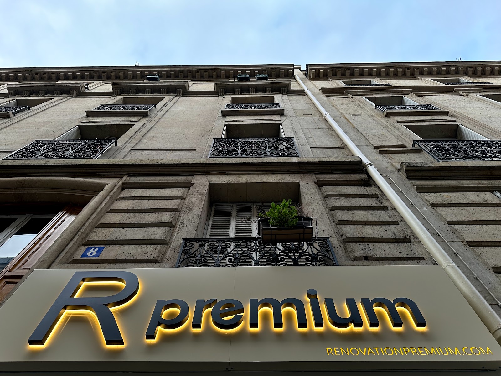 Logo de R Premium Paris 14